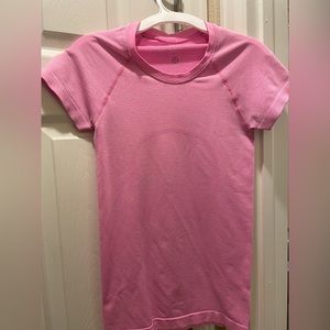 Lululemon pink shortsleeve swiftly tech